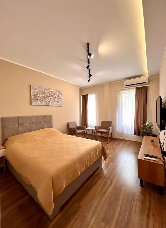 Dani Lux Belgrade Center Studio Apartment Luaran gambar