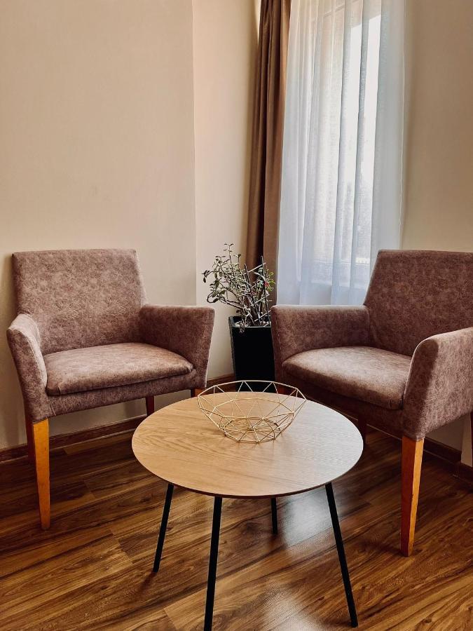 Dani Lux Belgrade Center Studio Apartment Luaran gambar